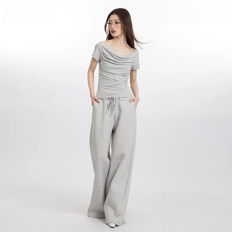 Gentle welcome T Shirts Women's-4
