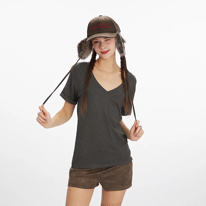 Gentle welcome T Shirts Women's-1