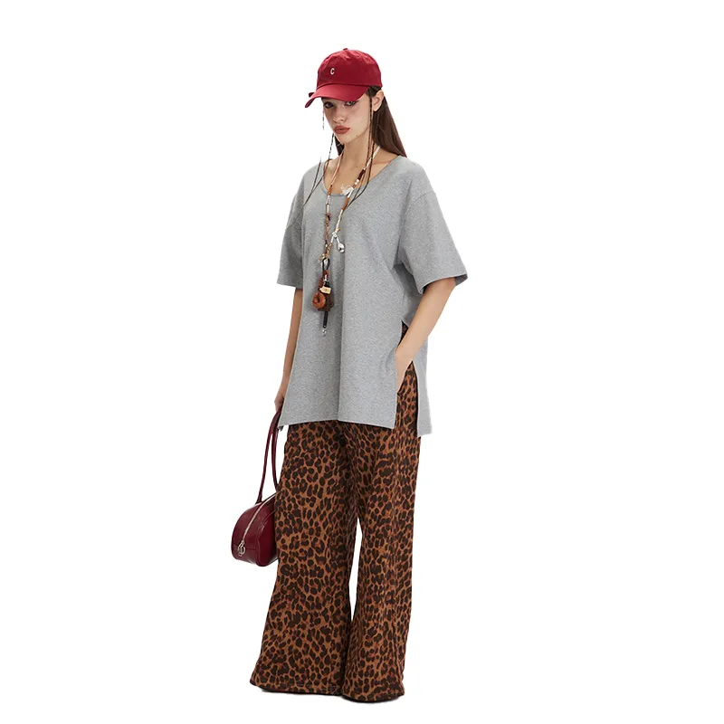 Gentle welcome T Shirts Women's-4