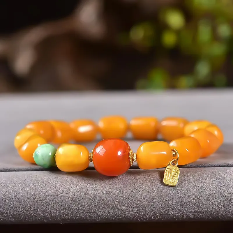 Gu He Amber/Beeswax Bracelets Unisex-2