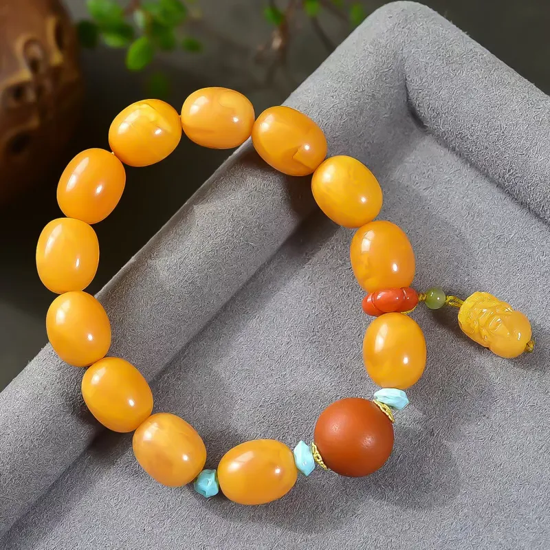 Gu He Amber/Beeswax Bracelets Unisex-4