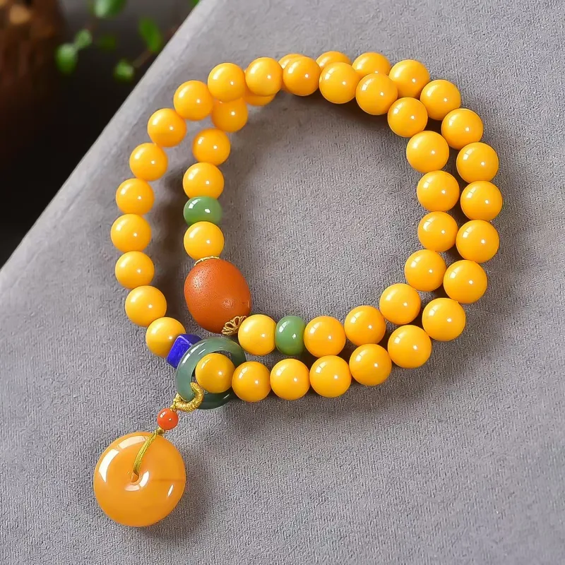 Gu He Amber/Beeswax Bracelets Unisex-1