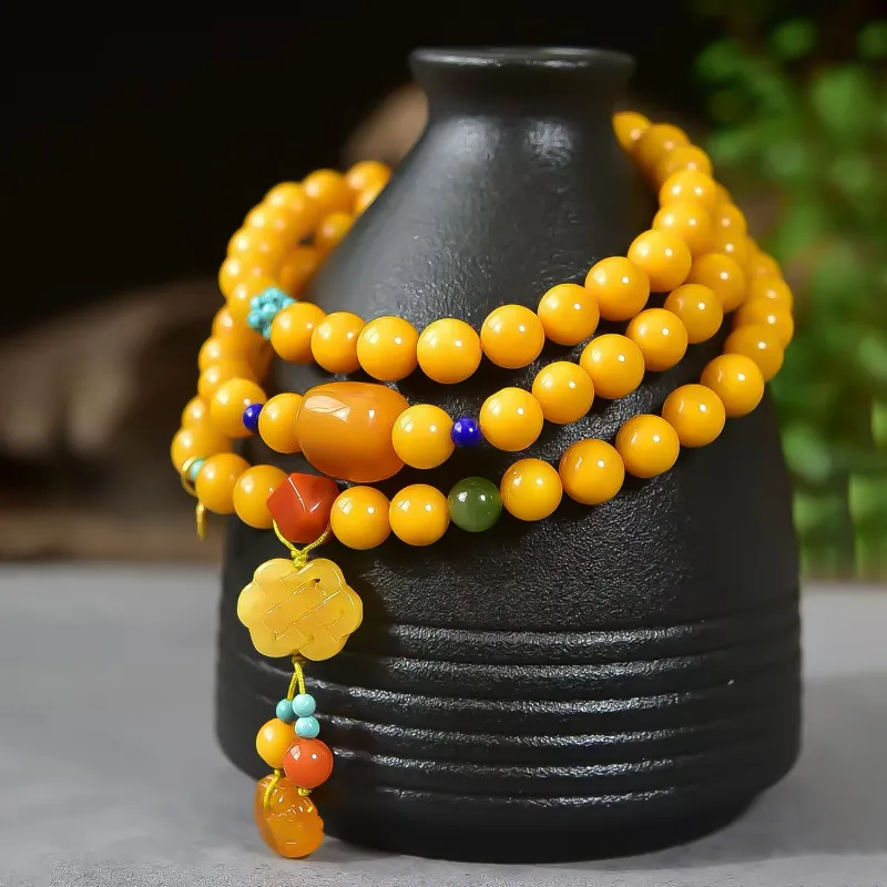 Gu He Amber/Beeswax Bracelets Unisex-1