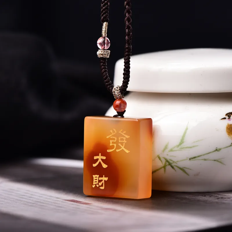 Gu He Agate Jade Necklaces Unisex-5