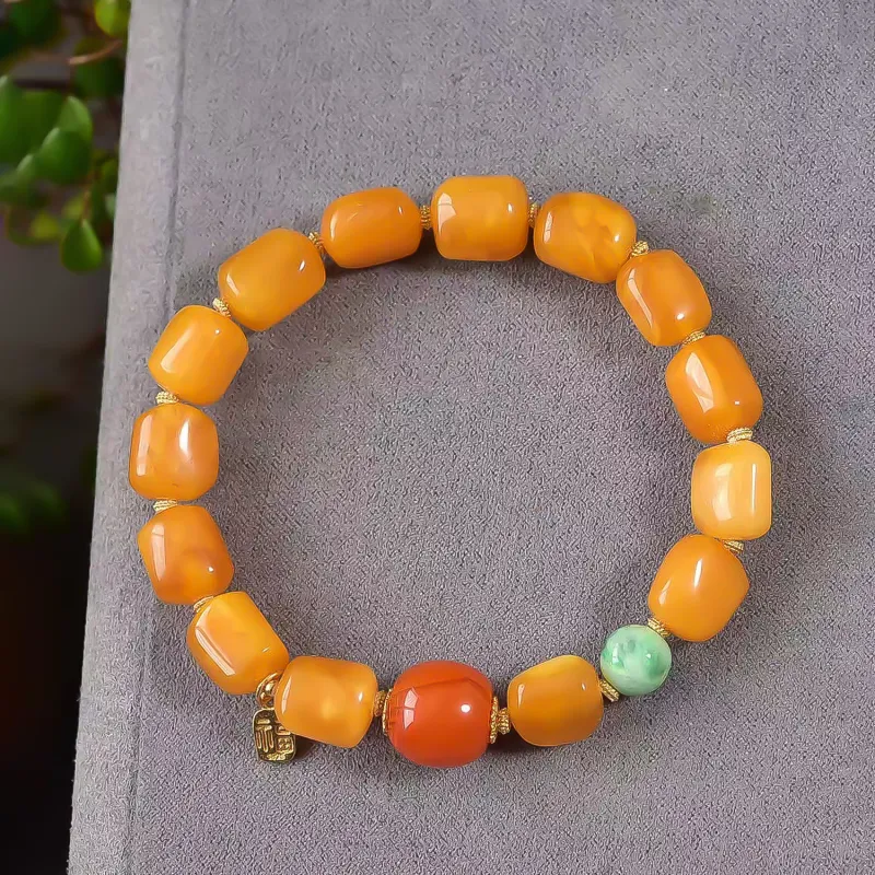 Gu He Amber/Beeswax Bracelets Unisex-1