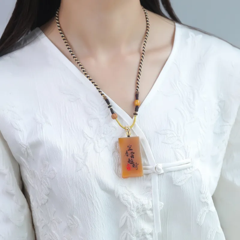 Gu He Jade Necklaces Unisex-1