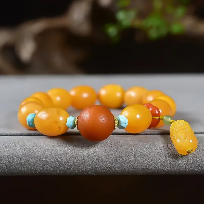 Gu He Amber/Beeswax Bracelets Unisex-6