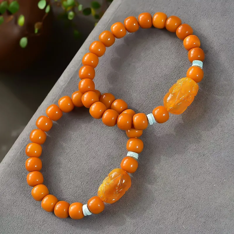 Gu He Amber/Beeswax Bracelets Unisex-4