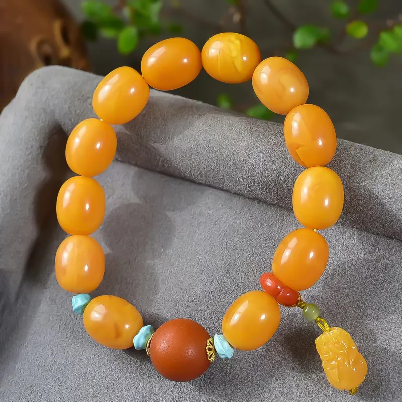 Gu He Amber/Beeswax Bracelets Unisex-3