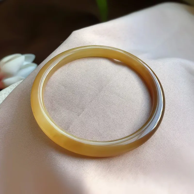Gu He Hetian Jade Bangles Sugar Jade Unisex-4