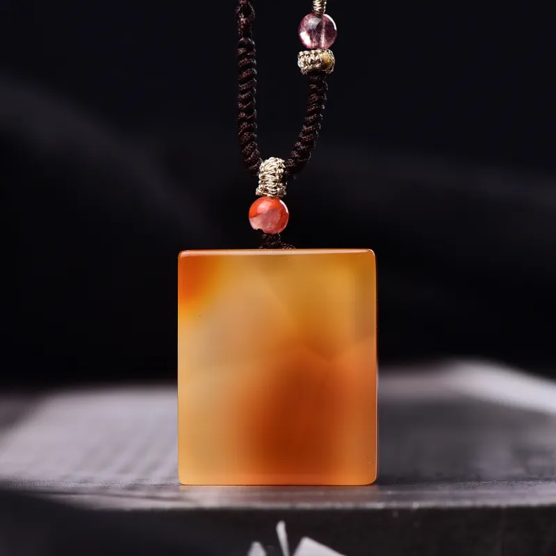 Gu He Agate Jade Necklaces Unisex-7