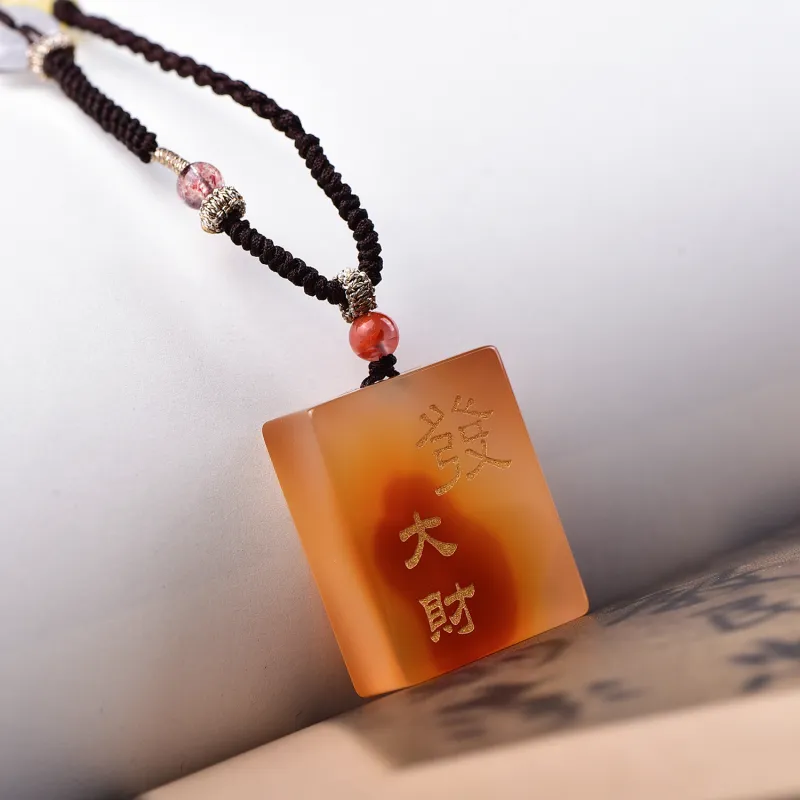 Gu He Agate Jade Necklaces Unisex-4