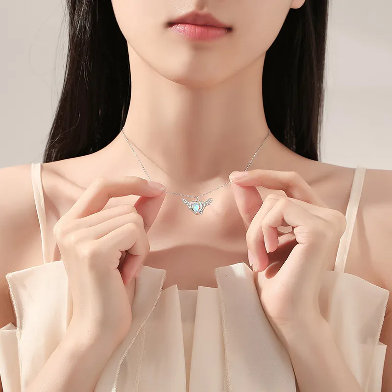 MOVER Necklaces Women's-1