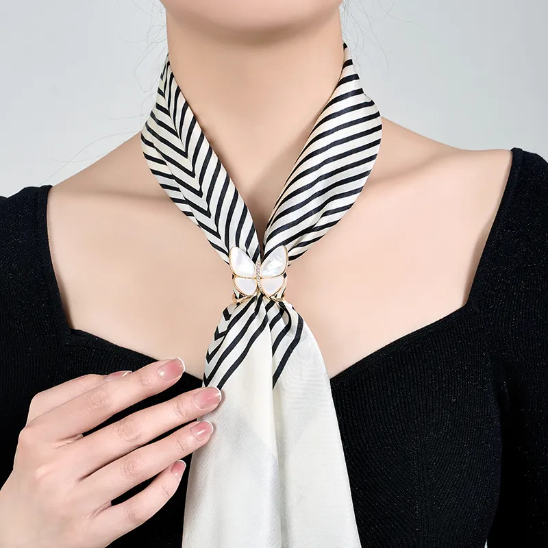 JAY White Shell Brooches Women's-2