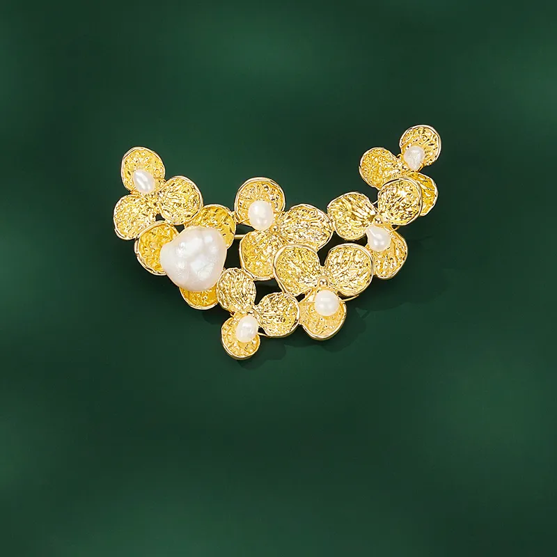 JAY Freshwater Pearl Brooches Women's-1