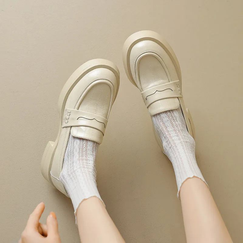 Little Queen Renee Loafers Women's-8