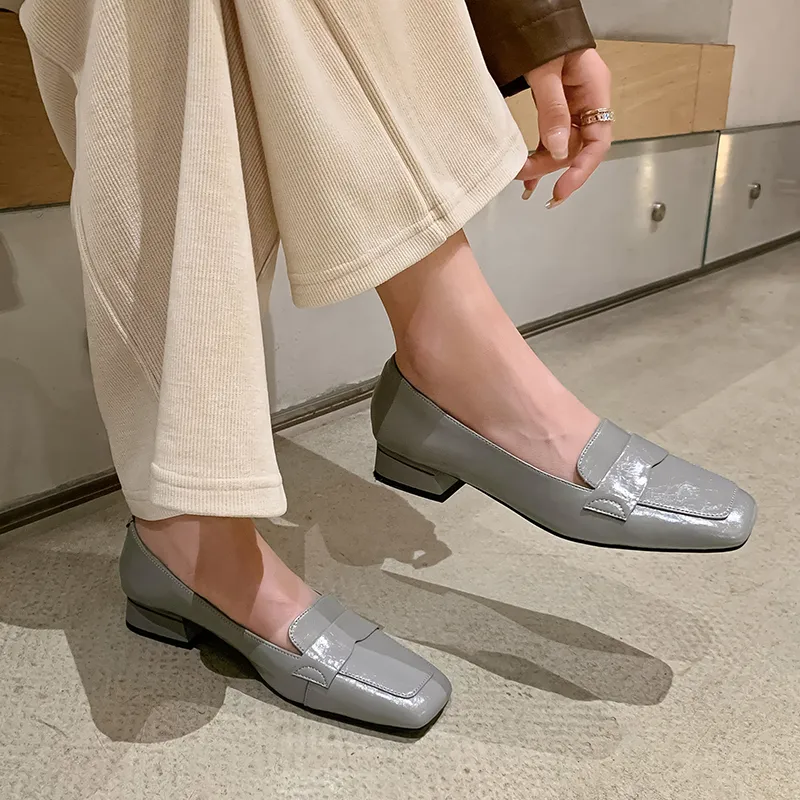 Little Queen Renee Loafers Women's-7