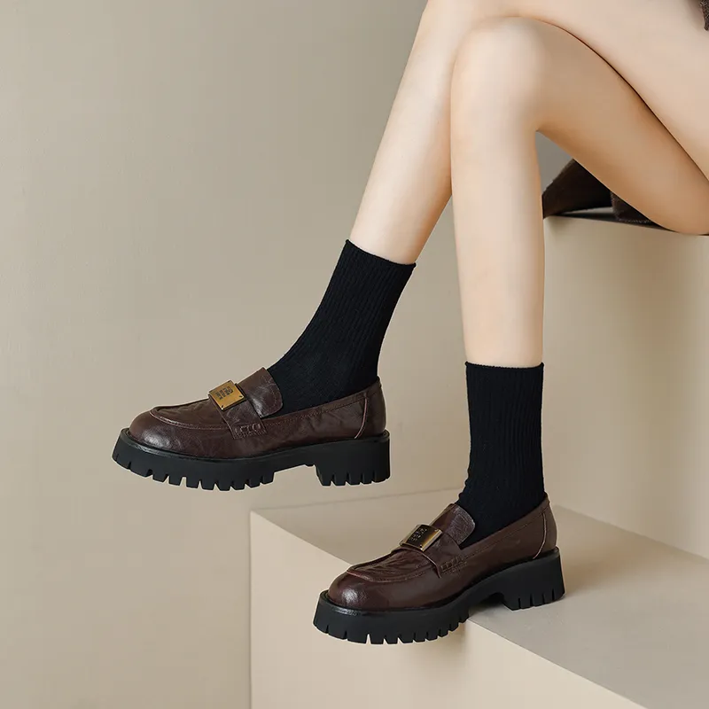 Little Queen Renee Slip on Loafers Women's-8