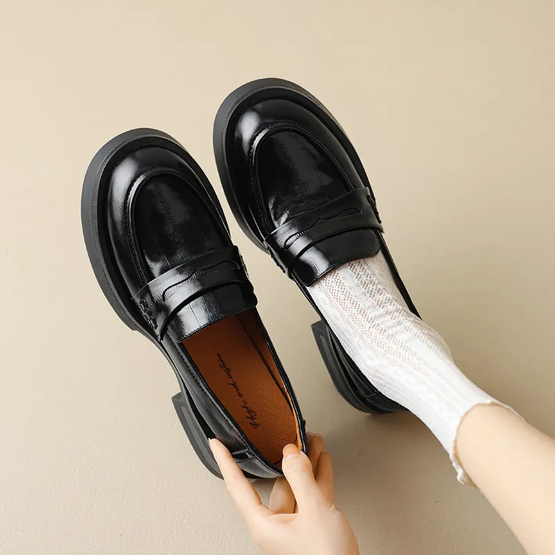 Little Queen Renee Loafers Women's-1