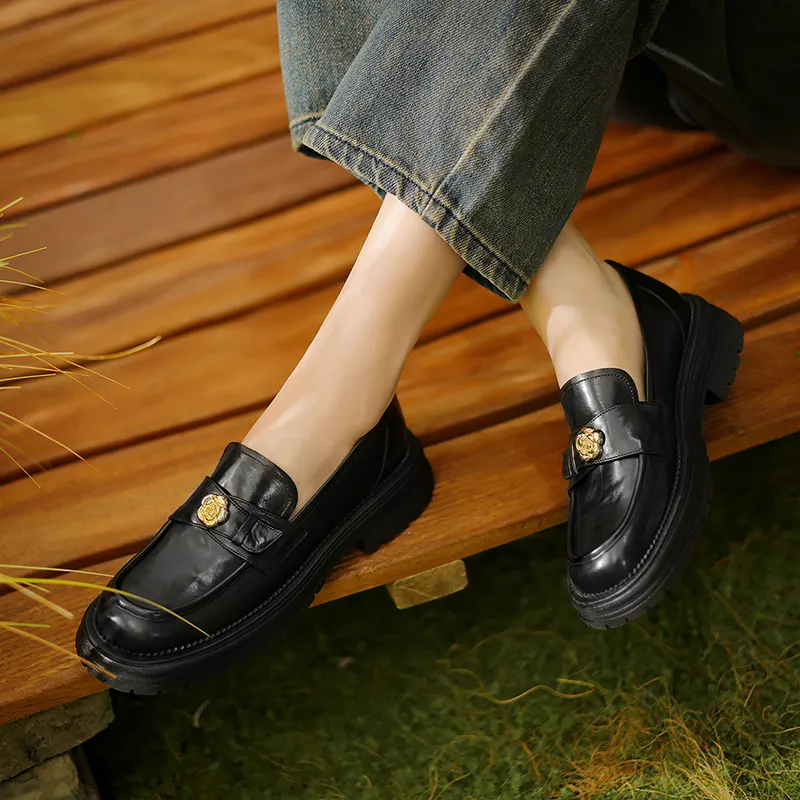 Little Queen Renee Loafers Women's-1