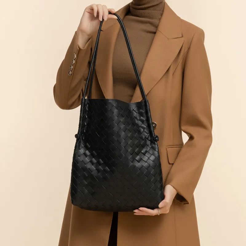 ROBERTA DI CAMERINO Sheepskin Large Capacity Bucket Bag Underarm Shoulder Bag Tote Bag Mom Bag Women's Black/Steel Gray-3