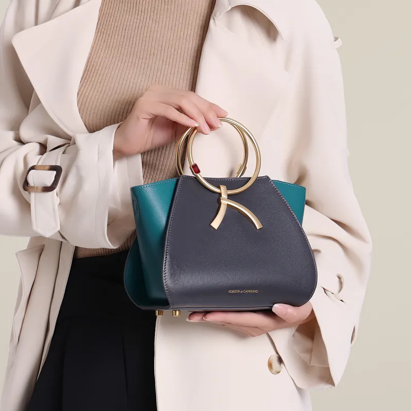 Roberta Di Camerino Handbags-5