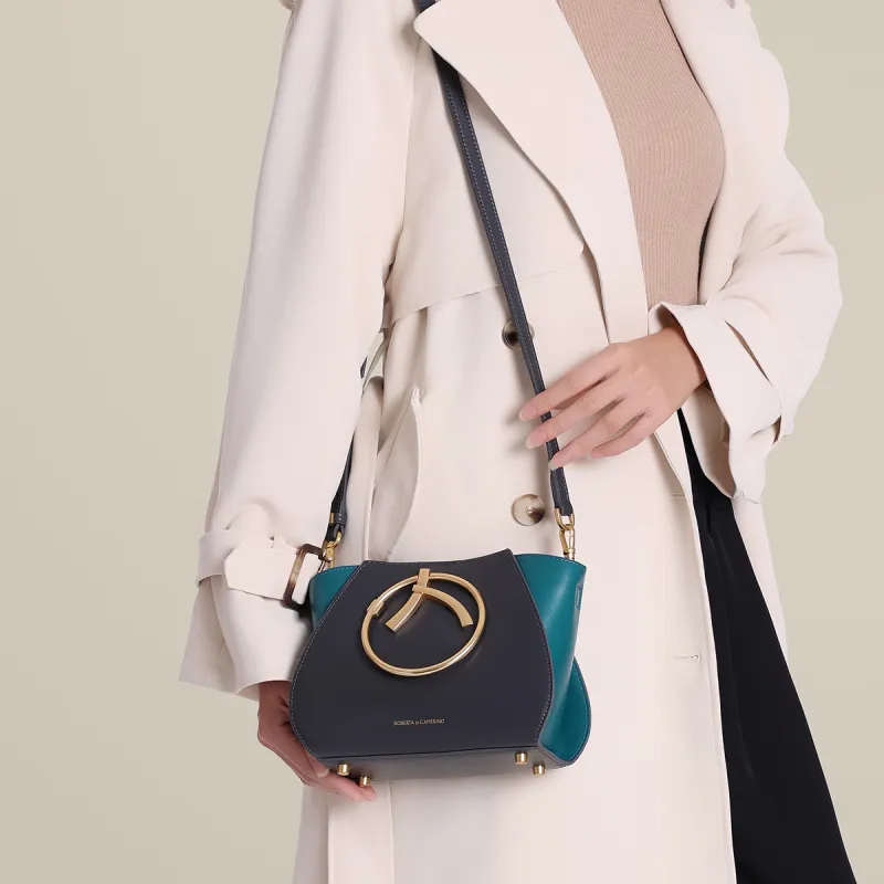Roberta Di Camerino Handbags-4