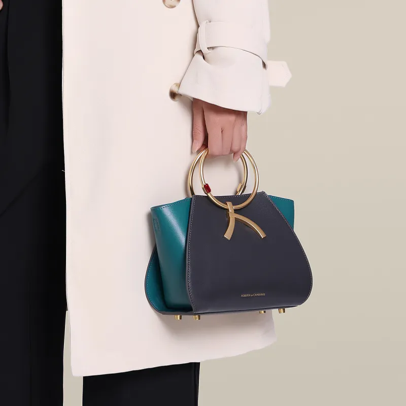 Roberta Di Camerino Handbags-3
