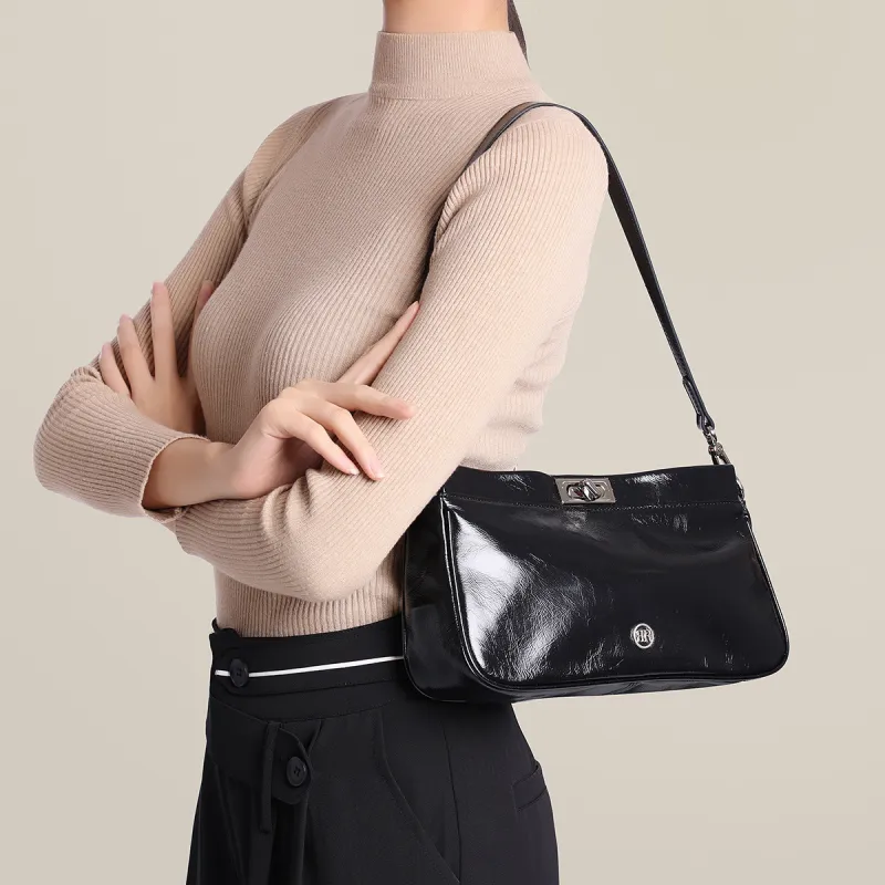 ROBERTA DI CAMERINO Oil Wax Top Grain Cow Leather Shoulder Bag Medium Size Women's Black/Coffee-3
