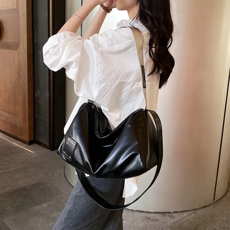 UNITE STAR Shoulder Bags-3
