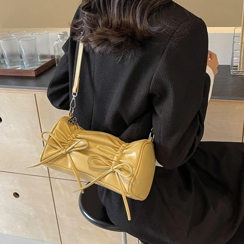 UNITE STAR Shoulder Bags-18