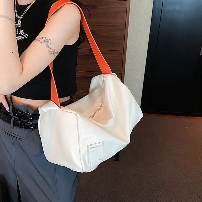 UNITE STAR Shoulder Bags-10