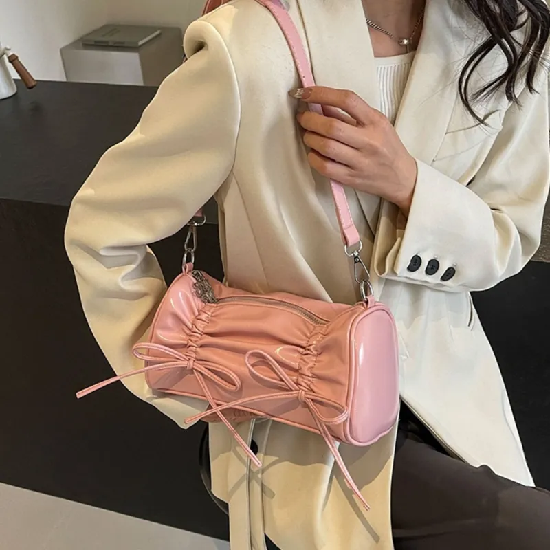 UNITE STAR Shoulder Bags-13