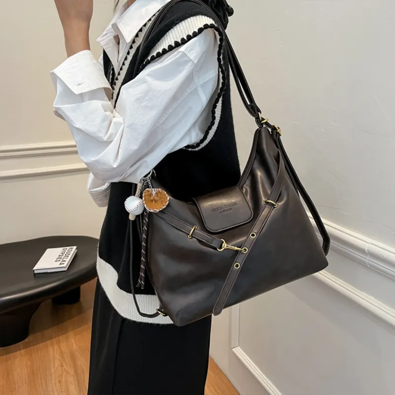 UNITE STAR Shoulder Bags-2