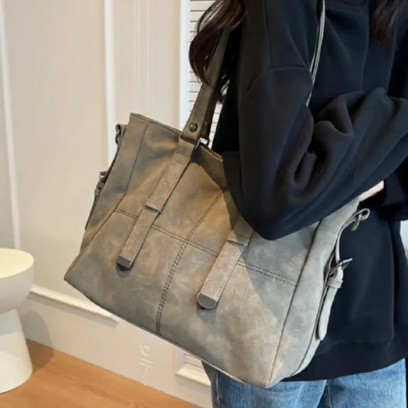UNITE STAR Shoulder Bags-4
