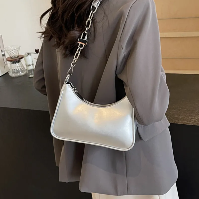 UNITE STAR Shoulder Bags-10