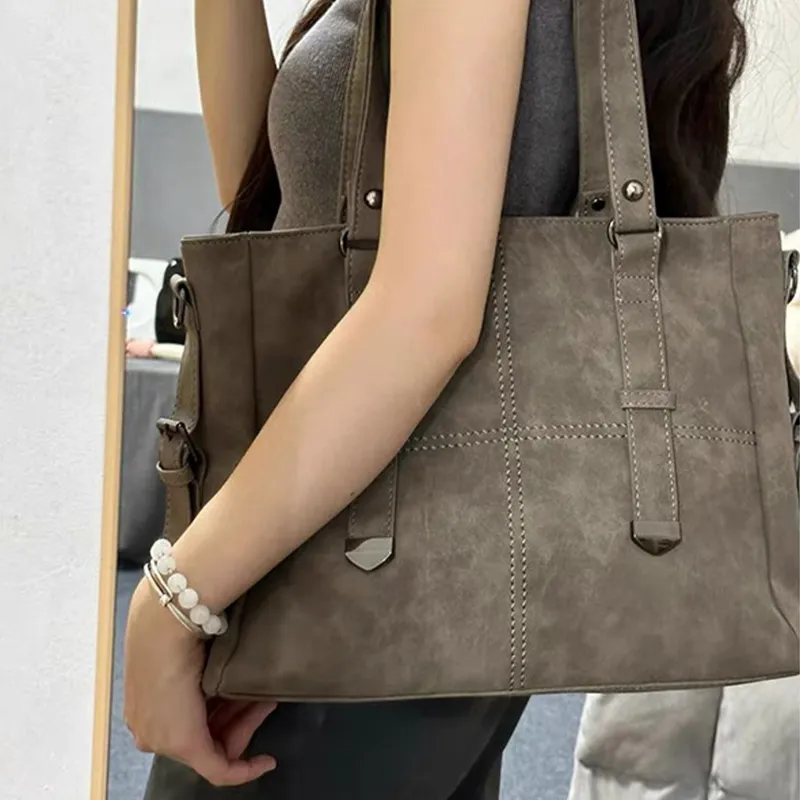 UNITE STAR Shoulder Bags-3