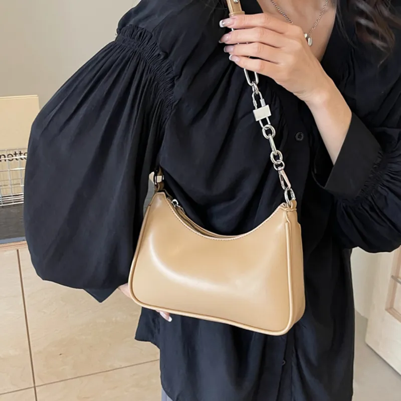 UNITE STAR Shoulder Bags-14