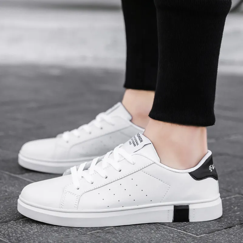 CAMOSI Low-Top Skateboard Shoes Unisex-39