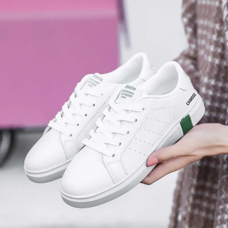 CAMOSI Low-Top Skateboard Shoes Unisex-1