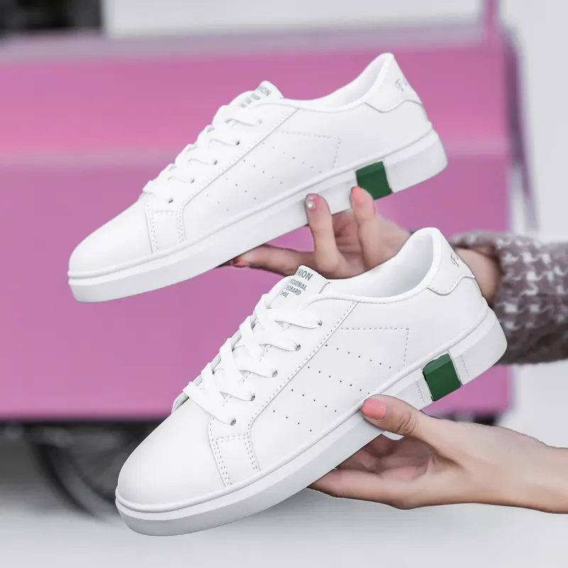 CAMOSI Low-Top Skateboard Shoes Unisex-2