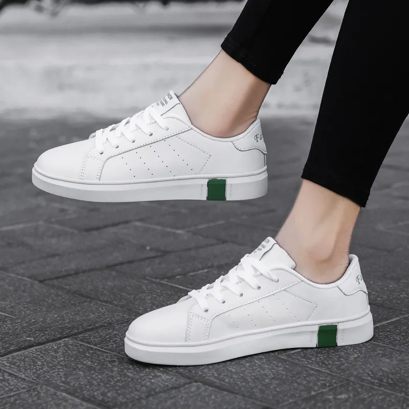 CAMOSI Low-Top Skateboard Shoes Unisex-3