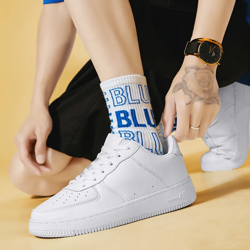 CAMOSI Slip-Resistant Low-Top Skateboard Shoes Unisex-10