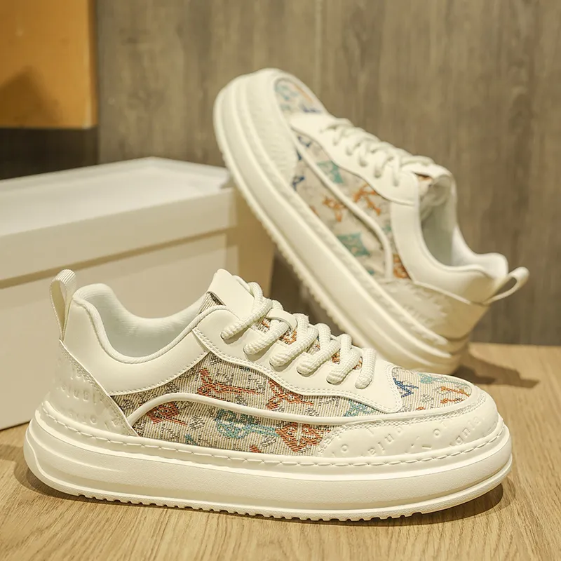 CAMOSI Low Top Skateboard Shoes Men's-4