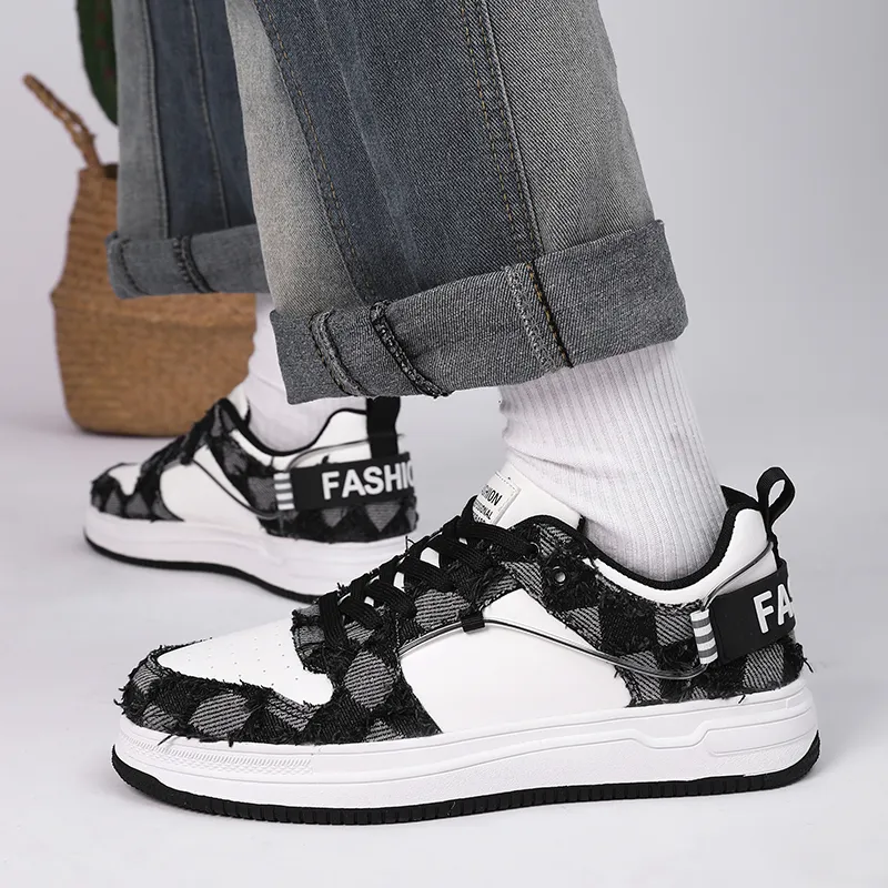 CAMOSI Slip-Resistant Low-Top Skateboard Shoes Unisex-10