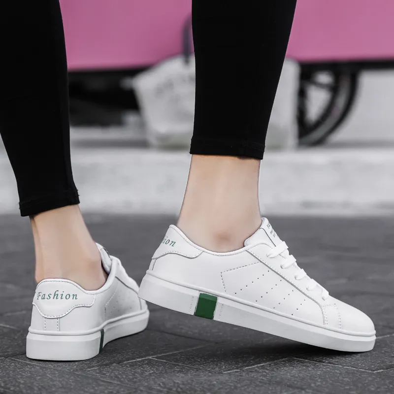 CAMOSI Low-Top Skateboard Shoes Unisex-8