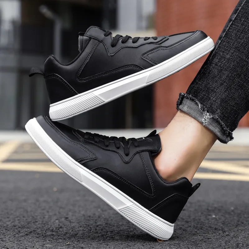 CAMOSI Low-Top Skateboard Shoes Unisex-36