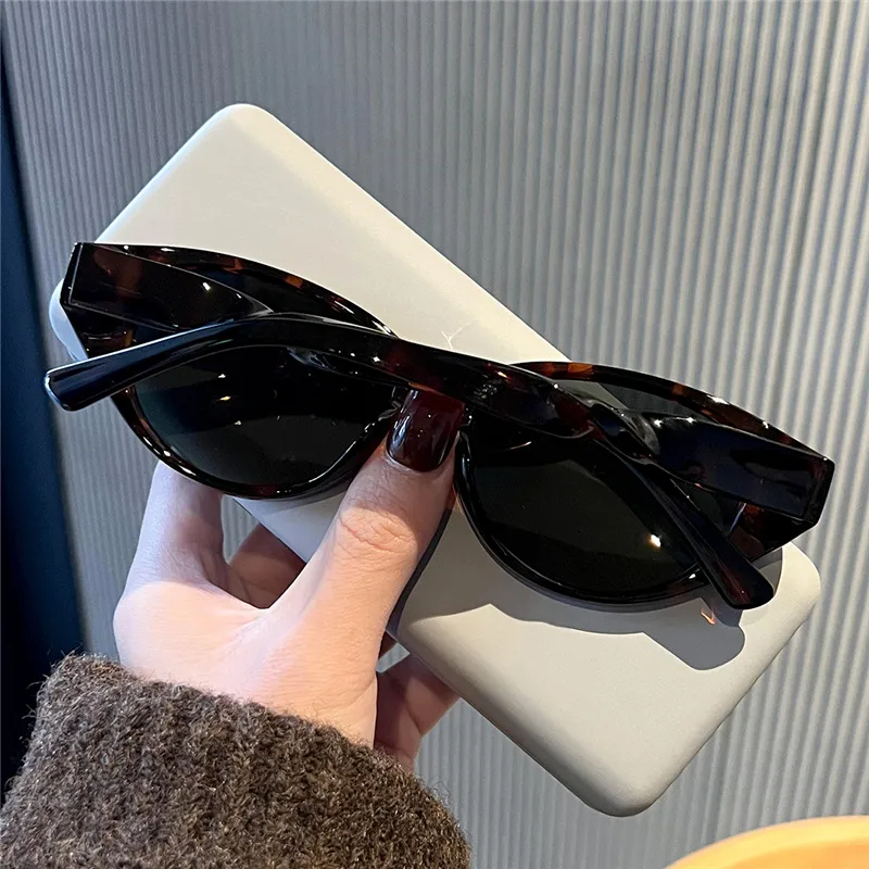 PRETTYALLUSION TR90 Oval Sunglasses Unisex-7