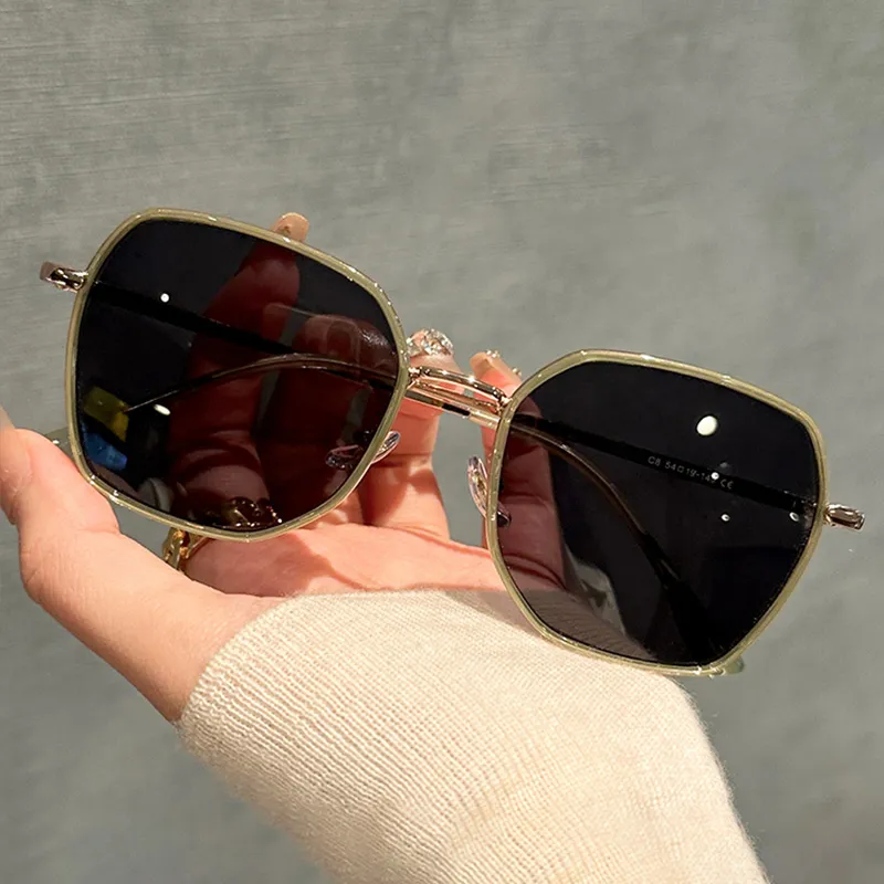 PRETTYALLUSION PC Metal Irregular Shape Sunglasses Women's-4