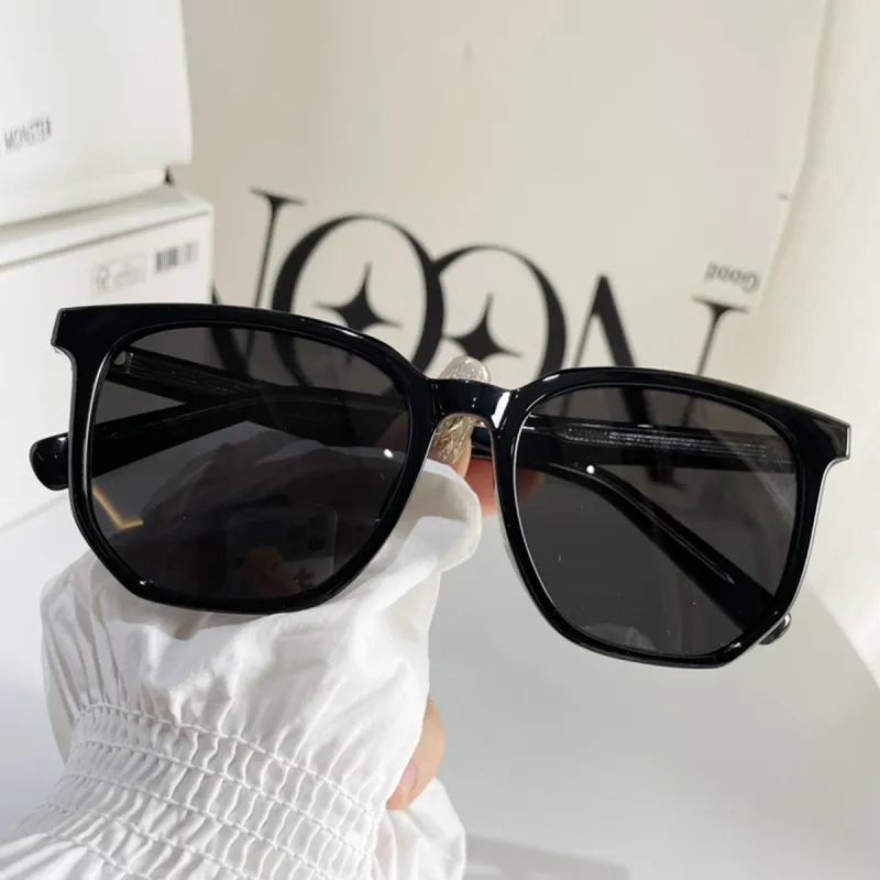PRETTYALLUSION Irregular Shape Sunglasses Unisex-2